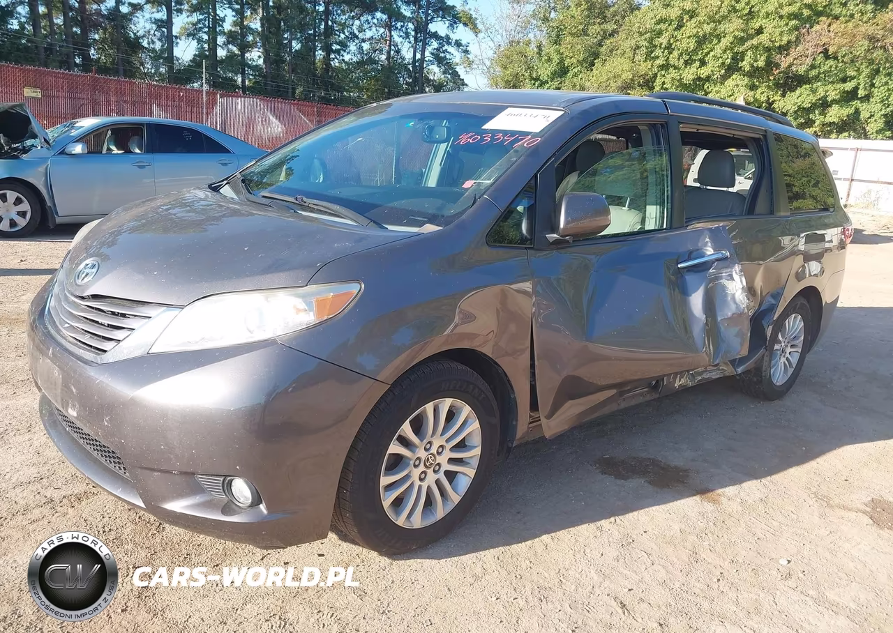 2015 Toyota Sienna Xle 8 Passenger VIN:5TDYK3DC4FS560354 - 2