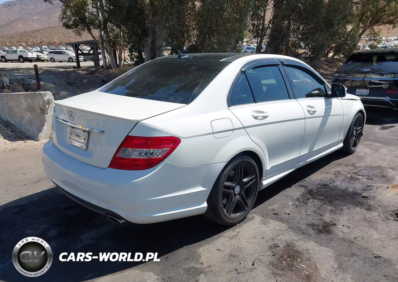 2009 Mercedes-Benz C 350 Sport VIN:WDDGF56X89R047869 - 4