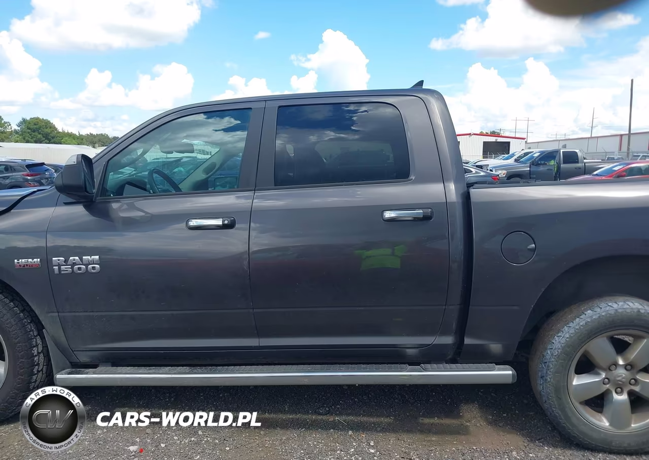2015 Ram 1500 Big Horn VIN:1C6RR6LT0FS685577 - 14