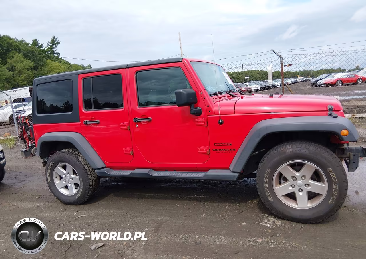 2016 Jeep Wrangler Unlimited Sport VIN:1C4BJWDG2GL303046 - 12