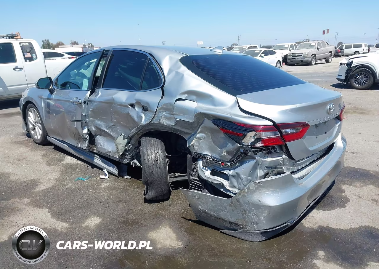 2021 Toyota Camry Le VIN:4T1C11AKXMU471177 - 3