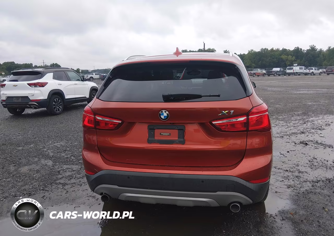 2018 BMW X1 xDrive28I VIN:WBXHT3C32J5L26424 - 16