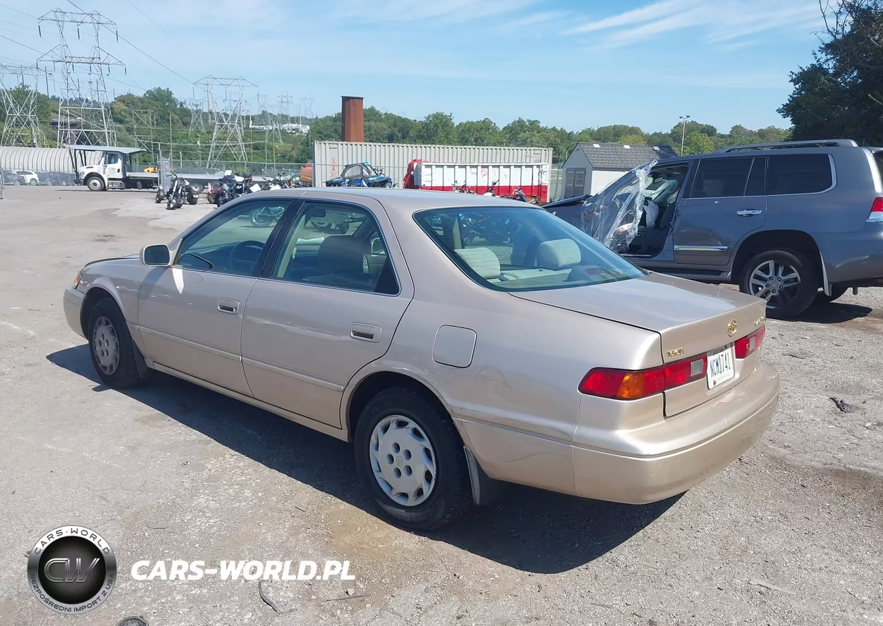 1999 Toyota Camry Le VIN:4T1BG22K4XU426061 - 3