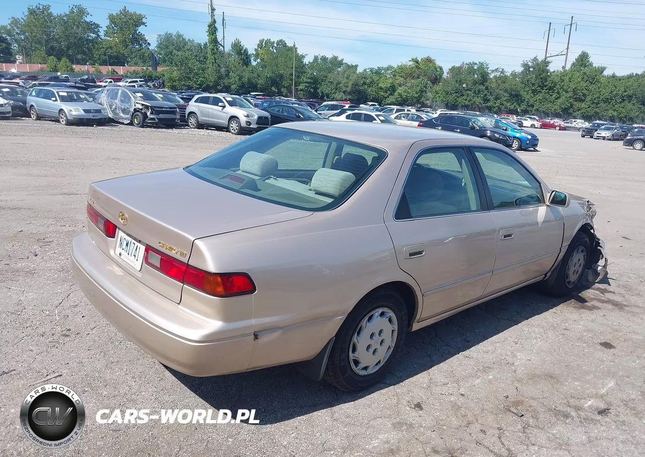 1999 Toyota Camry Le VIN:4T1BG22K4XU426061 - 4