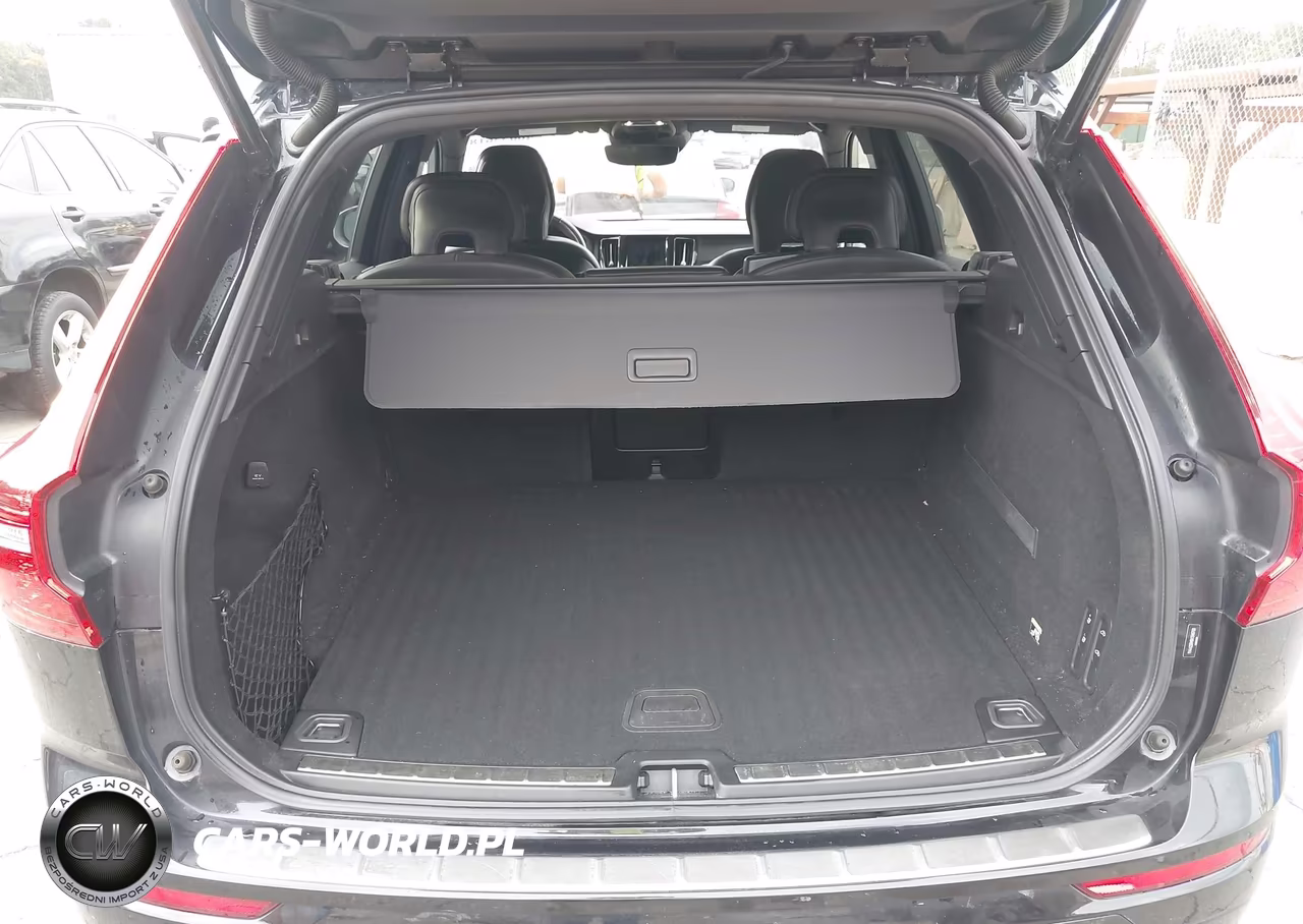 2019 Volvo Xc60 T6 R-Design VIN:YV4A22RM6K1346709 - 14