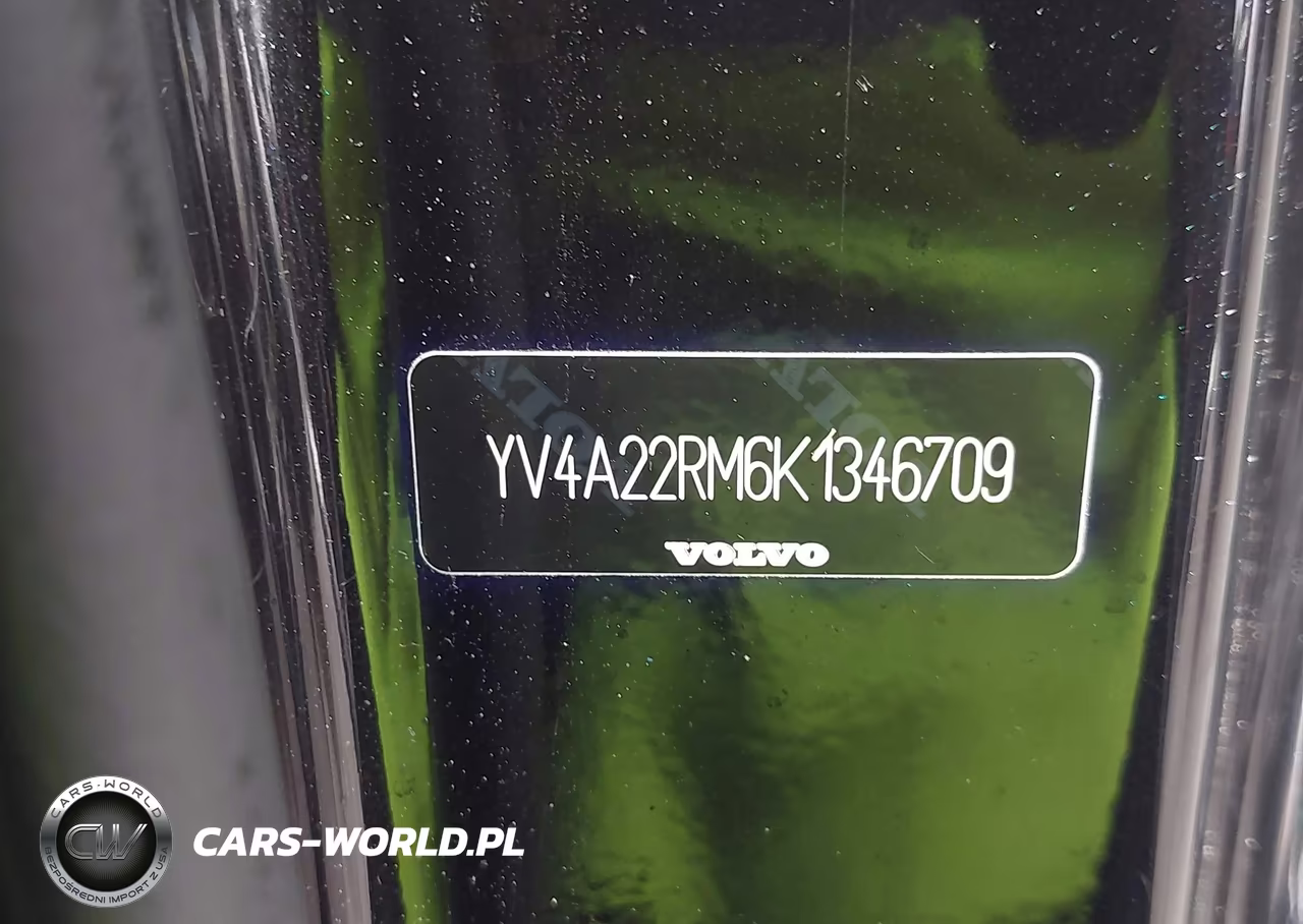 2019 Volvo Xc60 T6 R-Design VIN:YV4A22RM6K1346709 - 17