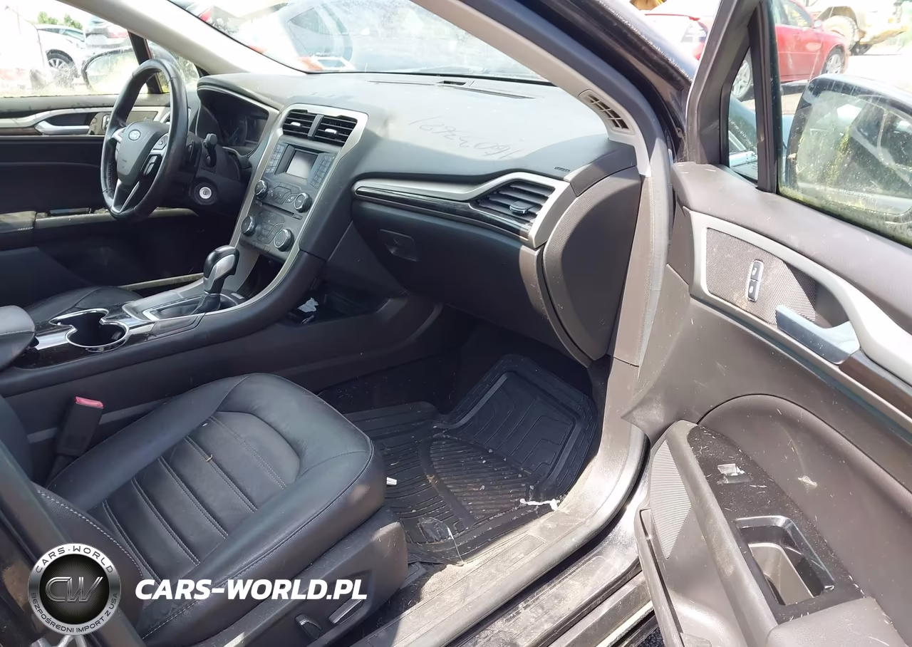2014 Ford Fusion Se VIN:3FA6P0H90ER381838 - 5