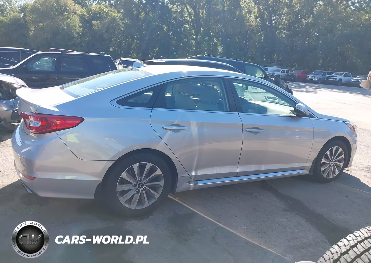 2015 Hyundai Sonata Sport VIN:5NPE34AF0FH133067 - 13