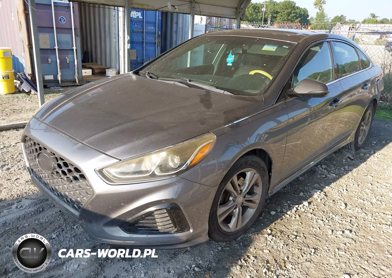 2018 Hyundai Sonata Sport VIN:5NPE34AF4JH644984 - 2