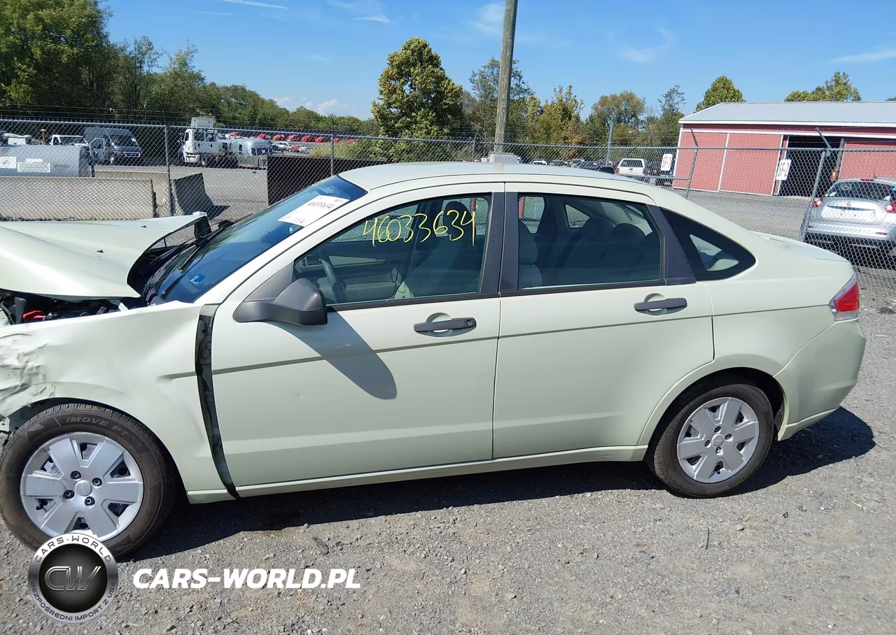 2010 Ford Focus S VIN:1FAHP3EN0AW150098 - 15