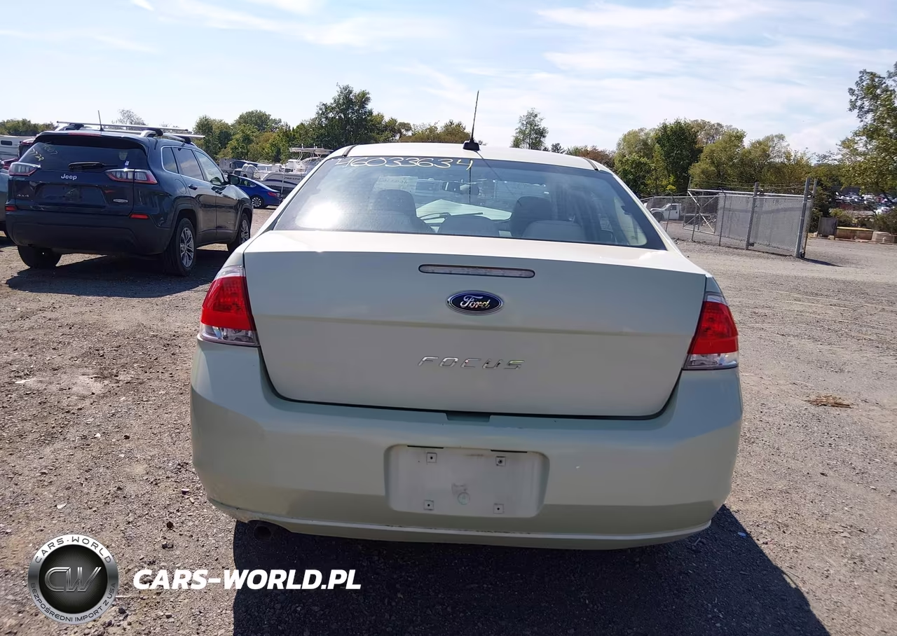 2010 Ford Focus S VIN:1FAHP3EN0AW150098 - 17