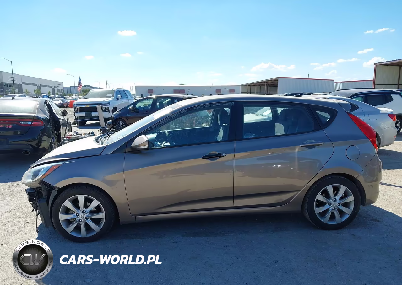 2013 Hyundai Accent Se VIN:KMHCU5AE4DU075447 - 14