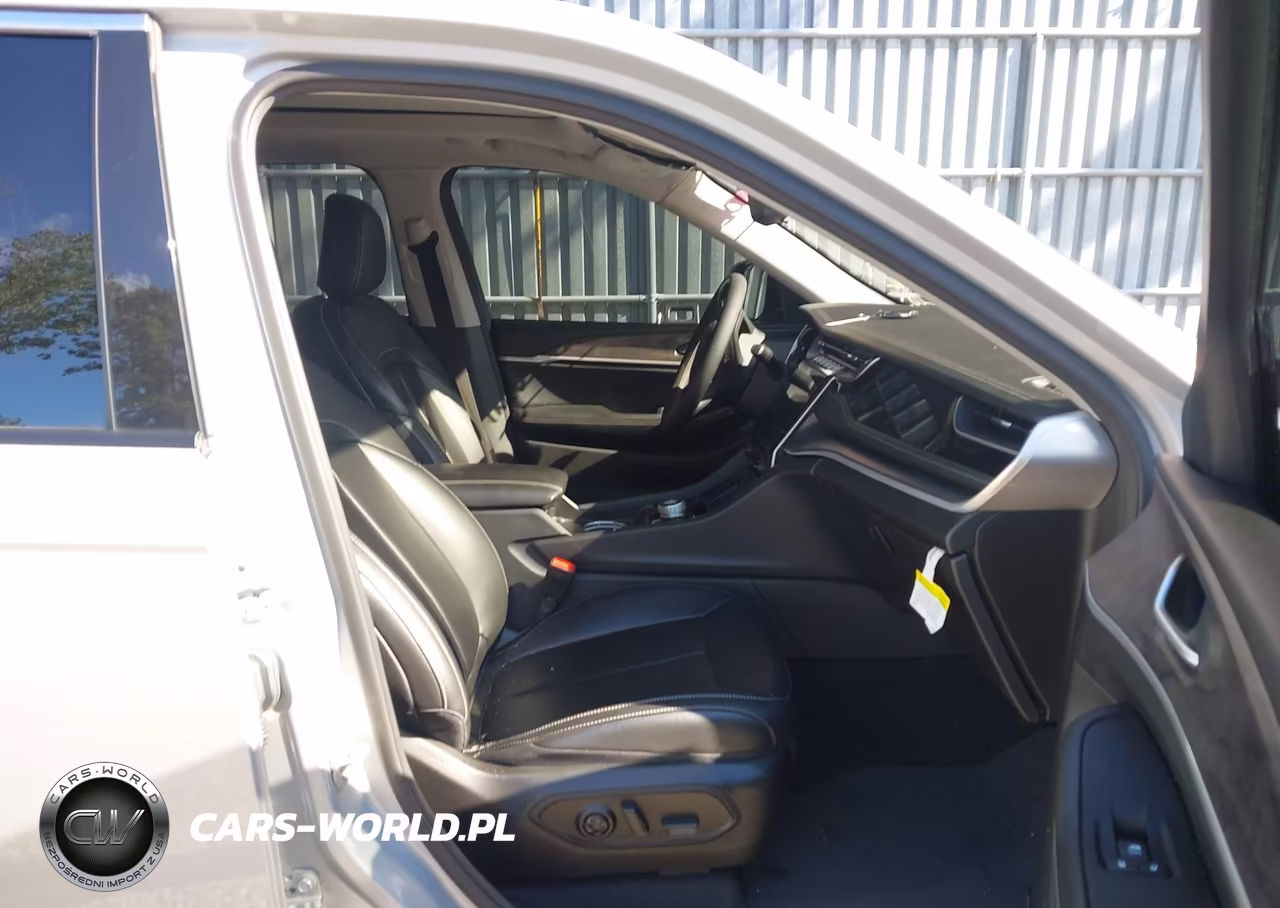 2023 Jeep Grand Cherokee 4Xe VIN:1C4RJYB66PC664770 - 5