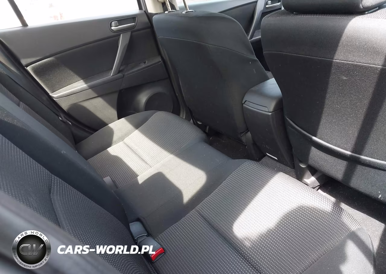 2013 Mazda Mazda3 I Sport VIN:JM1BL1UP2D1740842 - 8
