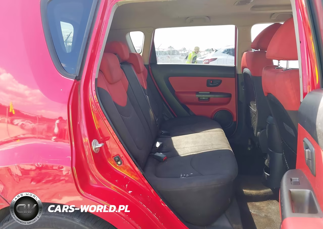2010 Kia Soul Sport VIN:KNDJT2A25A7046584 - 8