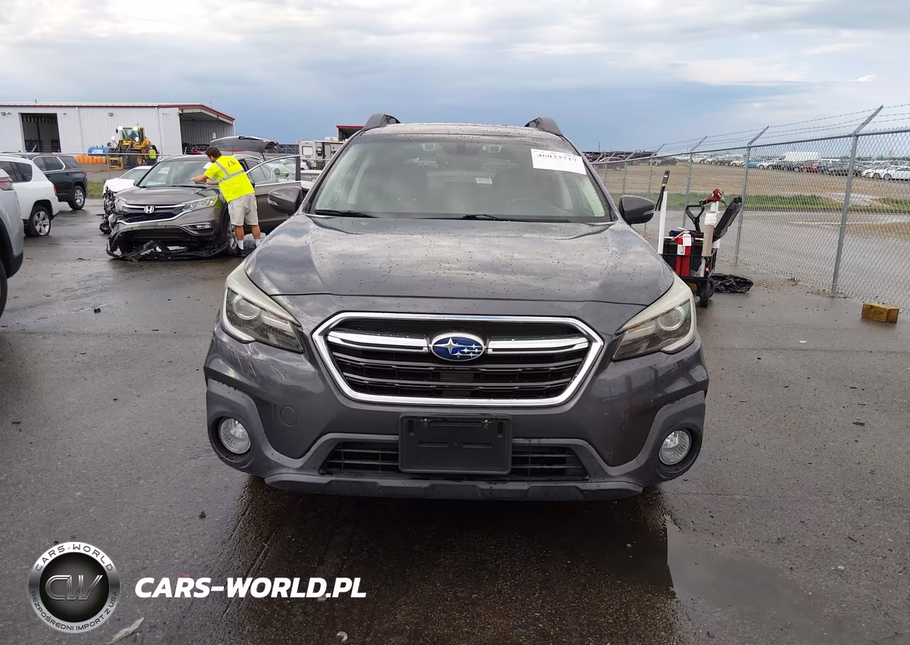 2018 Subaru Outback 3.6R Limited VIN:4S4BSENC0J3370895 - 12