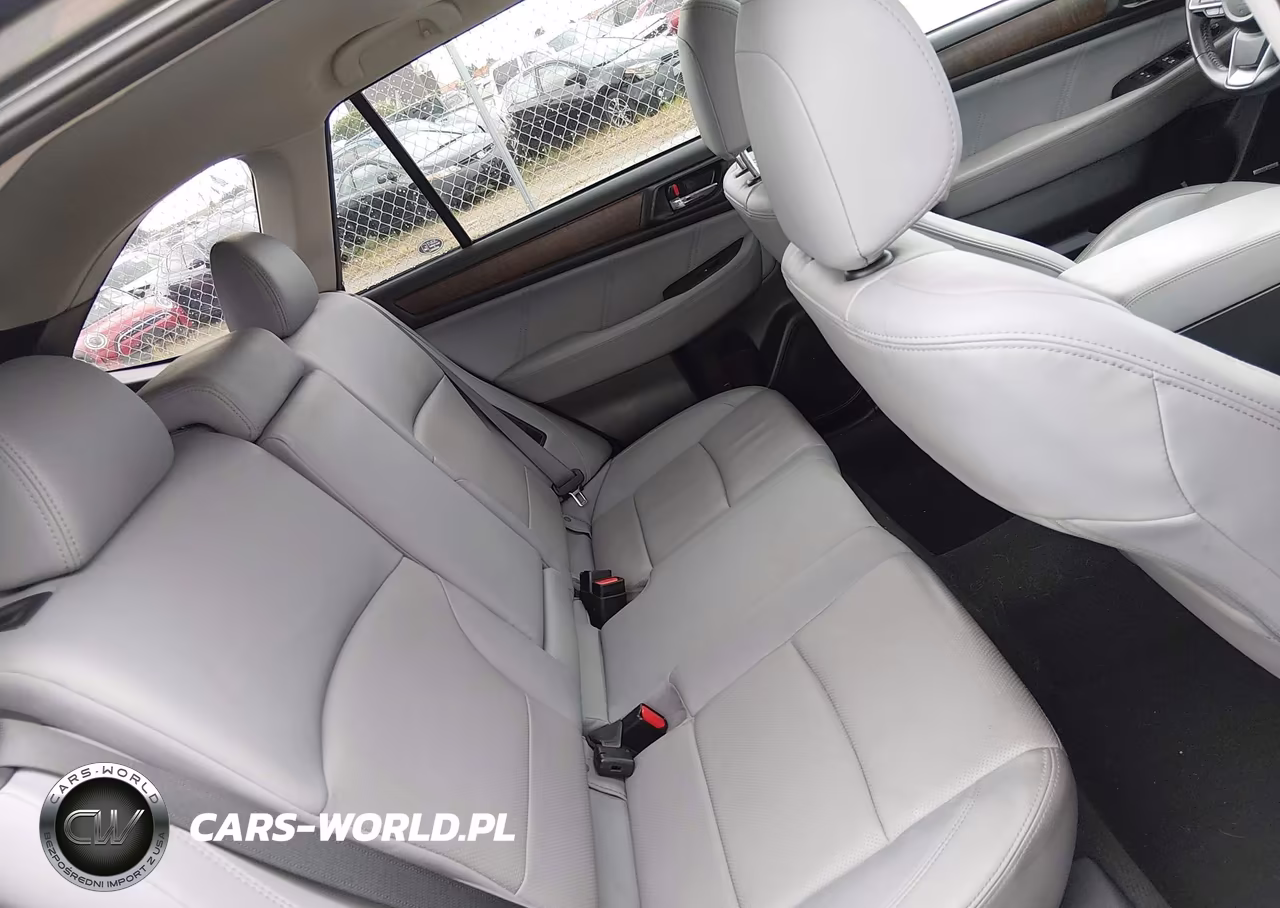 2018 Subaru Outback 3.6R Limited VIN:4S4BSENC0J3370895 - 8