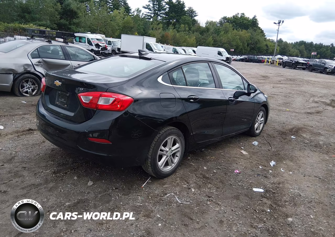 2017 Chevrolet Cruze Lt Auto VIN:1G1BE5SM0H7161631 - 4