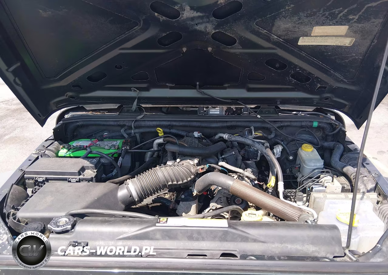 2010 Jeep Wrangler Unlimited Sport VIN:1J4BA3H15AL138521 - 10
