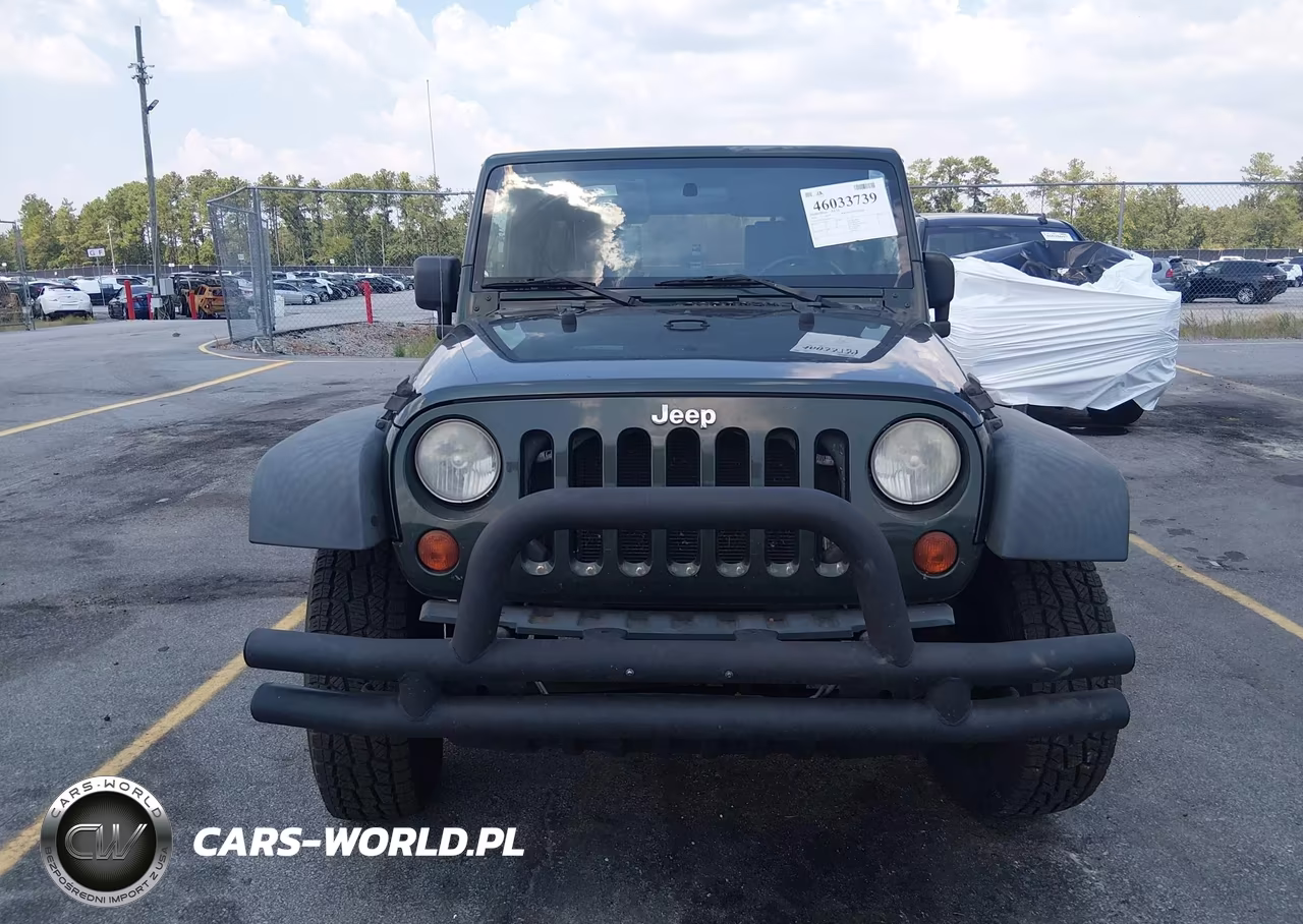 2010 Jeep Wrangler Unlimited Sport VIN:1J4BA3H15AL138521 - 12