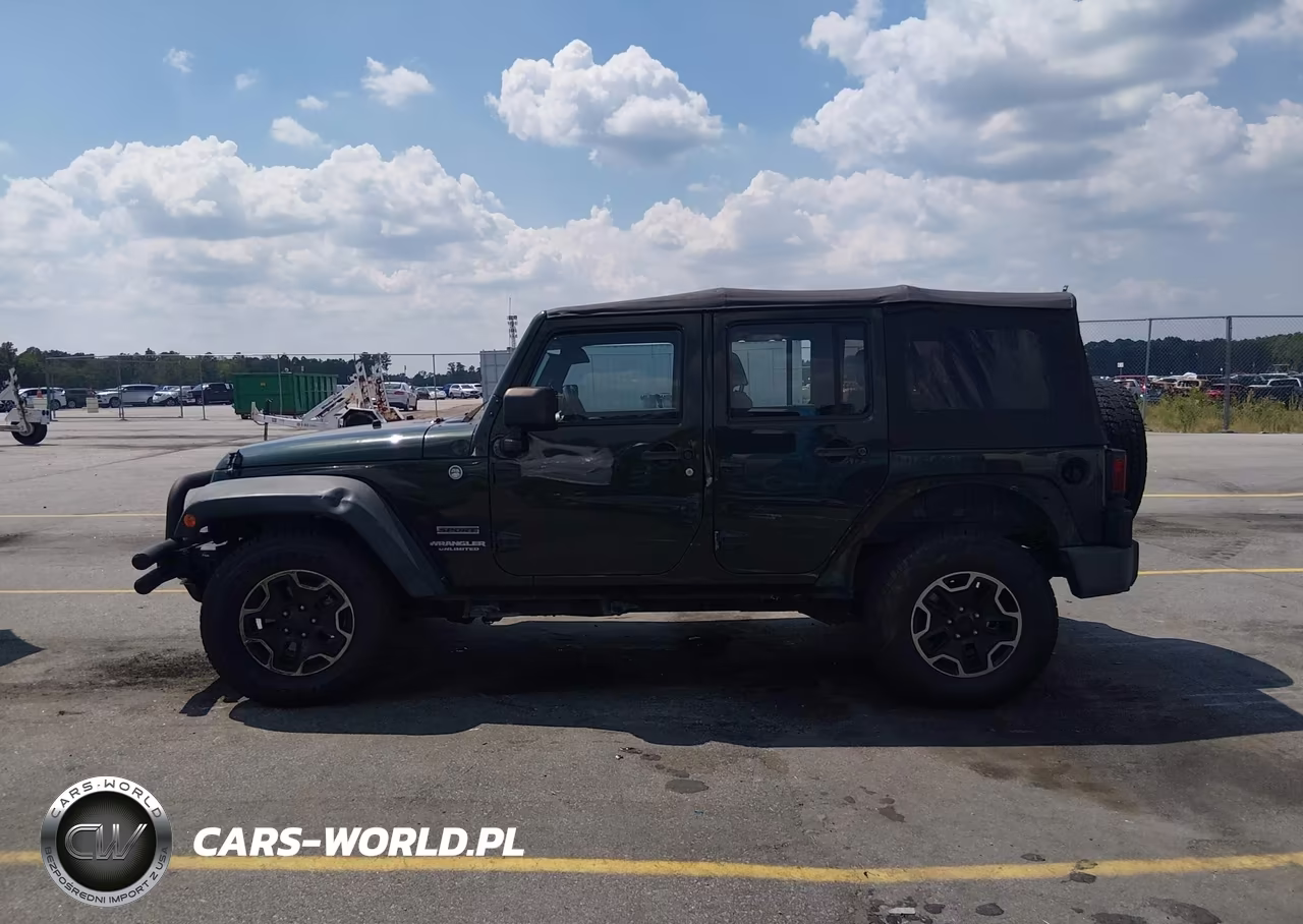 2010 Jeep Wrangler Unlimited Sport VIN:1J4BA3H15AL138521 - 14