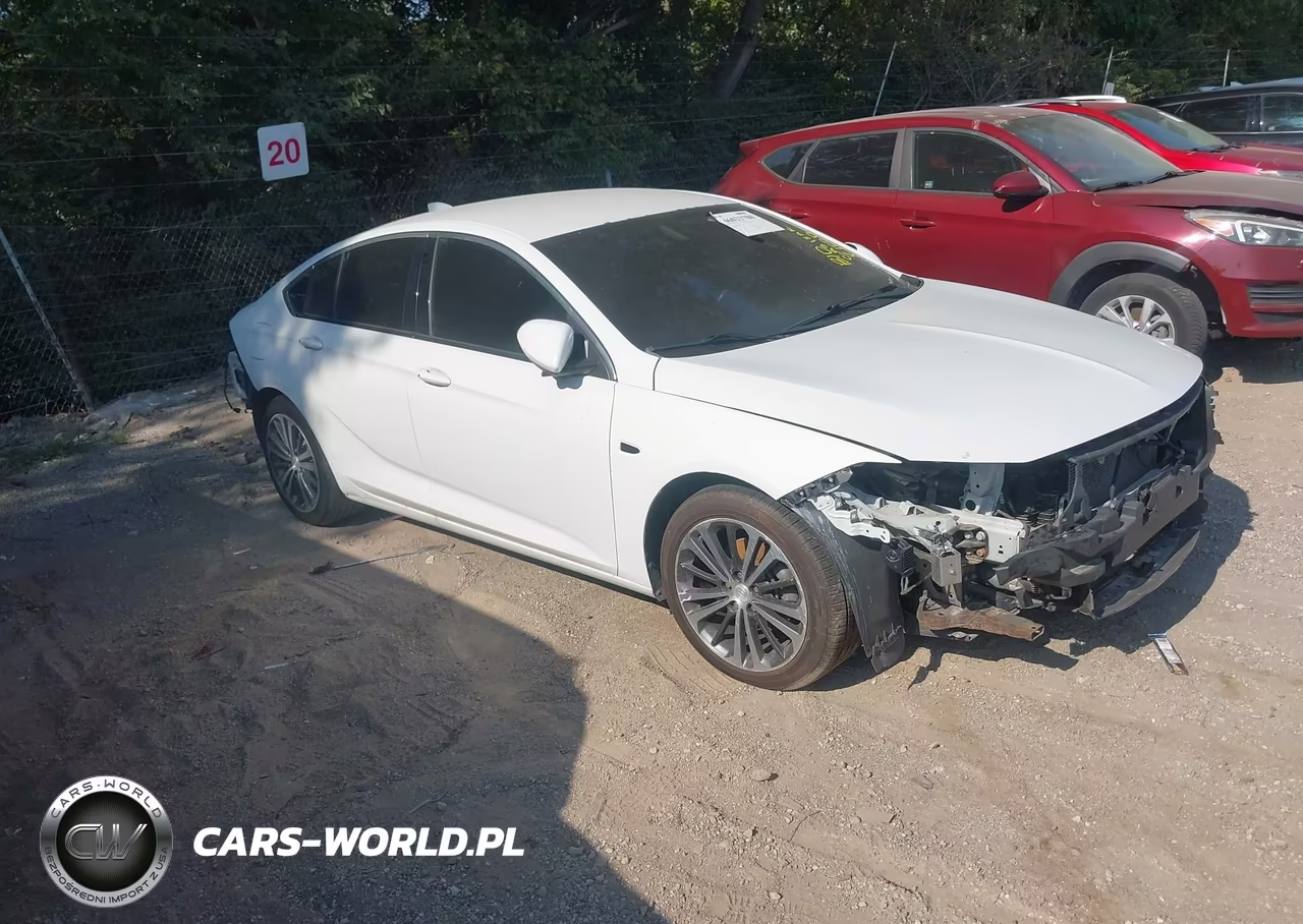 2018 Buick Regal Sportback Essence VIN:W04GP6SXXJ1109367 - 1