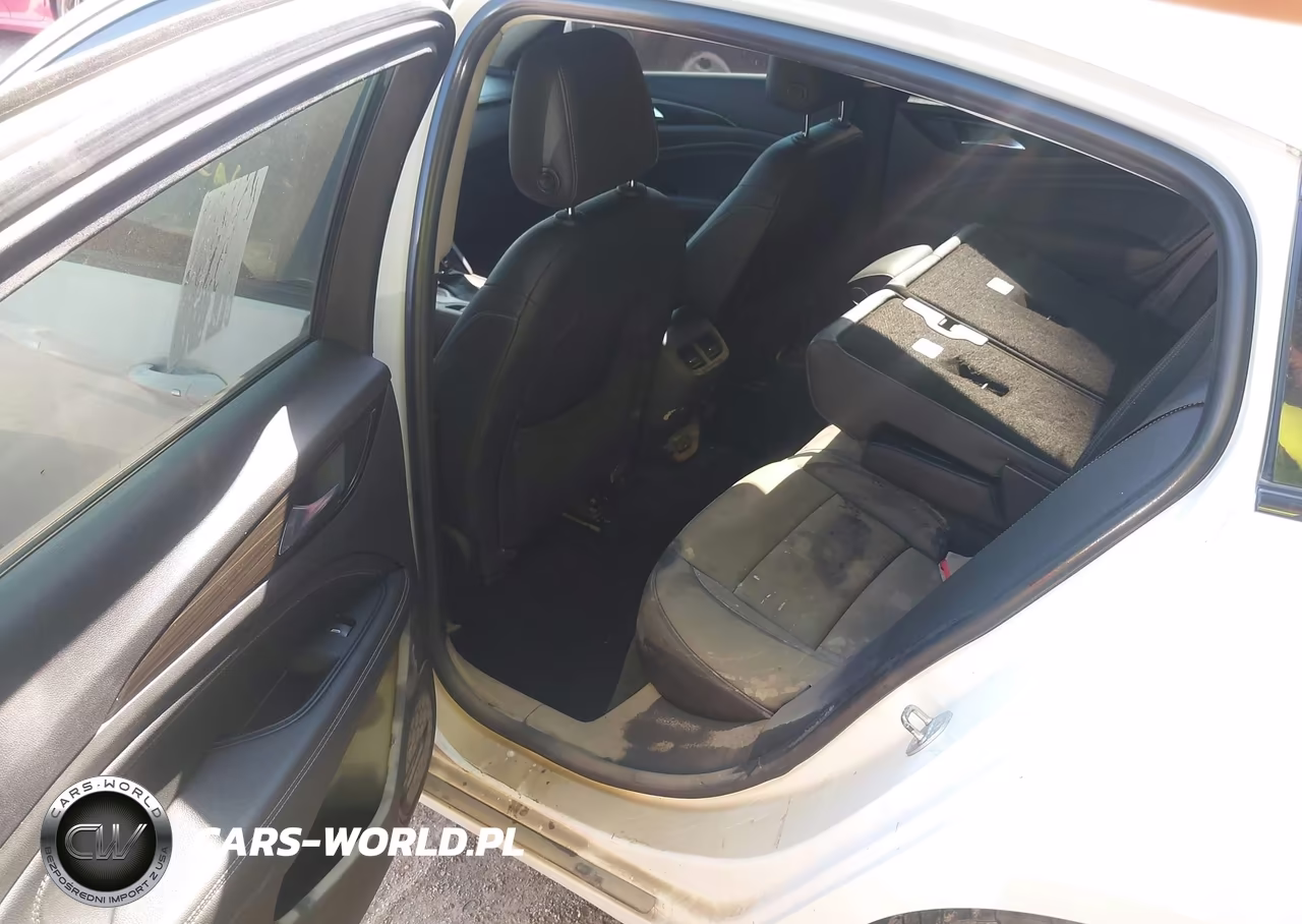 2018 Buick Regal Sportback Essence VIN:W04GP6SXXJ1109367 - 12