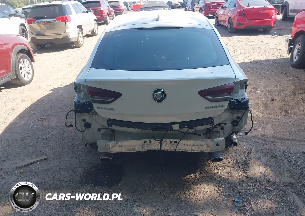 2018 Buick Regal Sportback Essence VIN:W04GP6SXXJ1109367 - 16