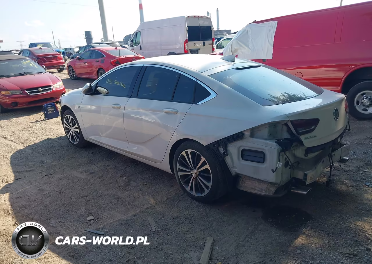 2018 Buick Regal Sportback Essence VIN:W04GP6SXXJ1109367 - 3