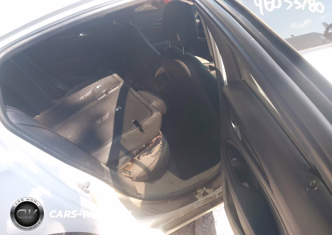 2018 Buick Regal Sportback Essence VIN:W04GP6SXXJ1109367 - 8
