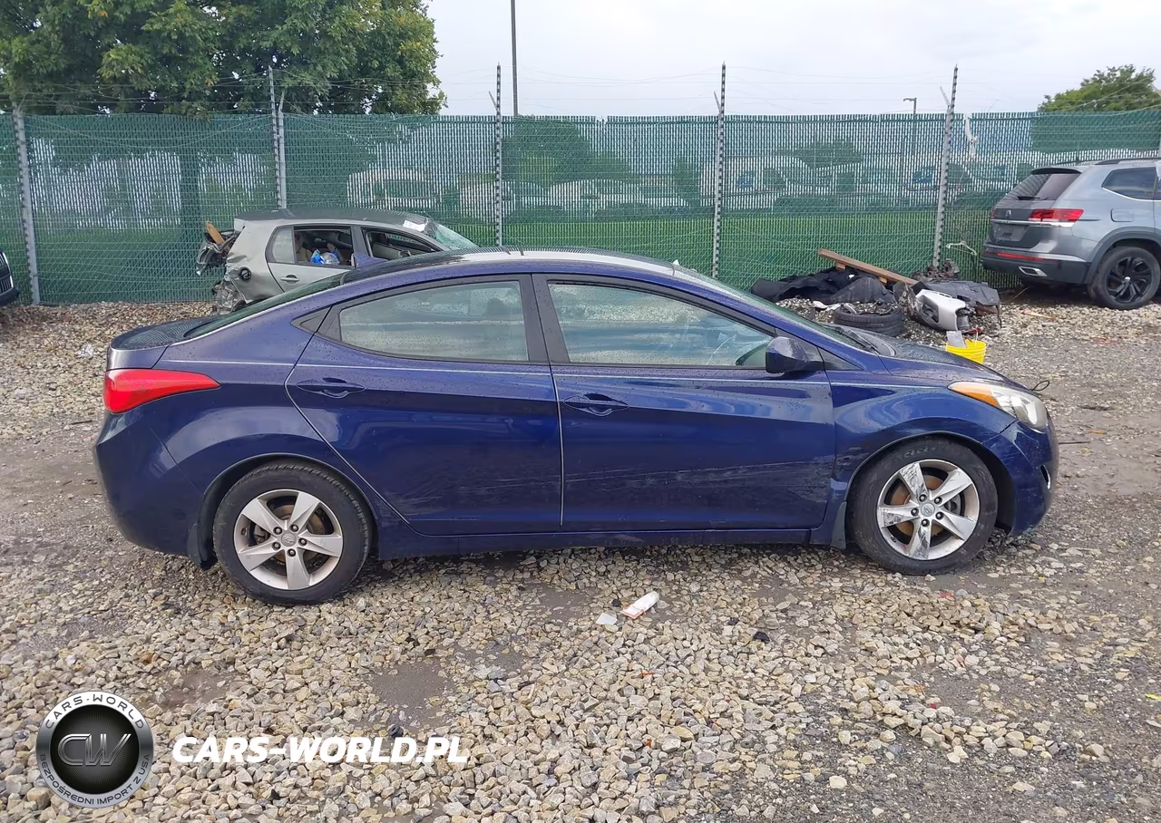 2013 Hyundai Elantra Gls VIN:5NPDH4AE6DH355100 - 13