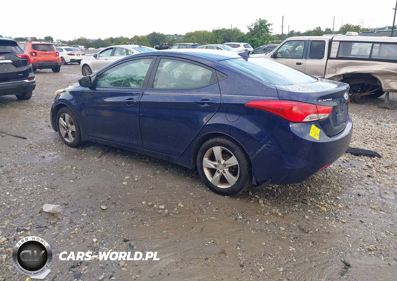 2013 Hyundai Elantra Gls VIN:5NPDH4AE6DH355100 - 3