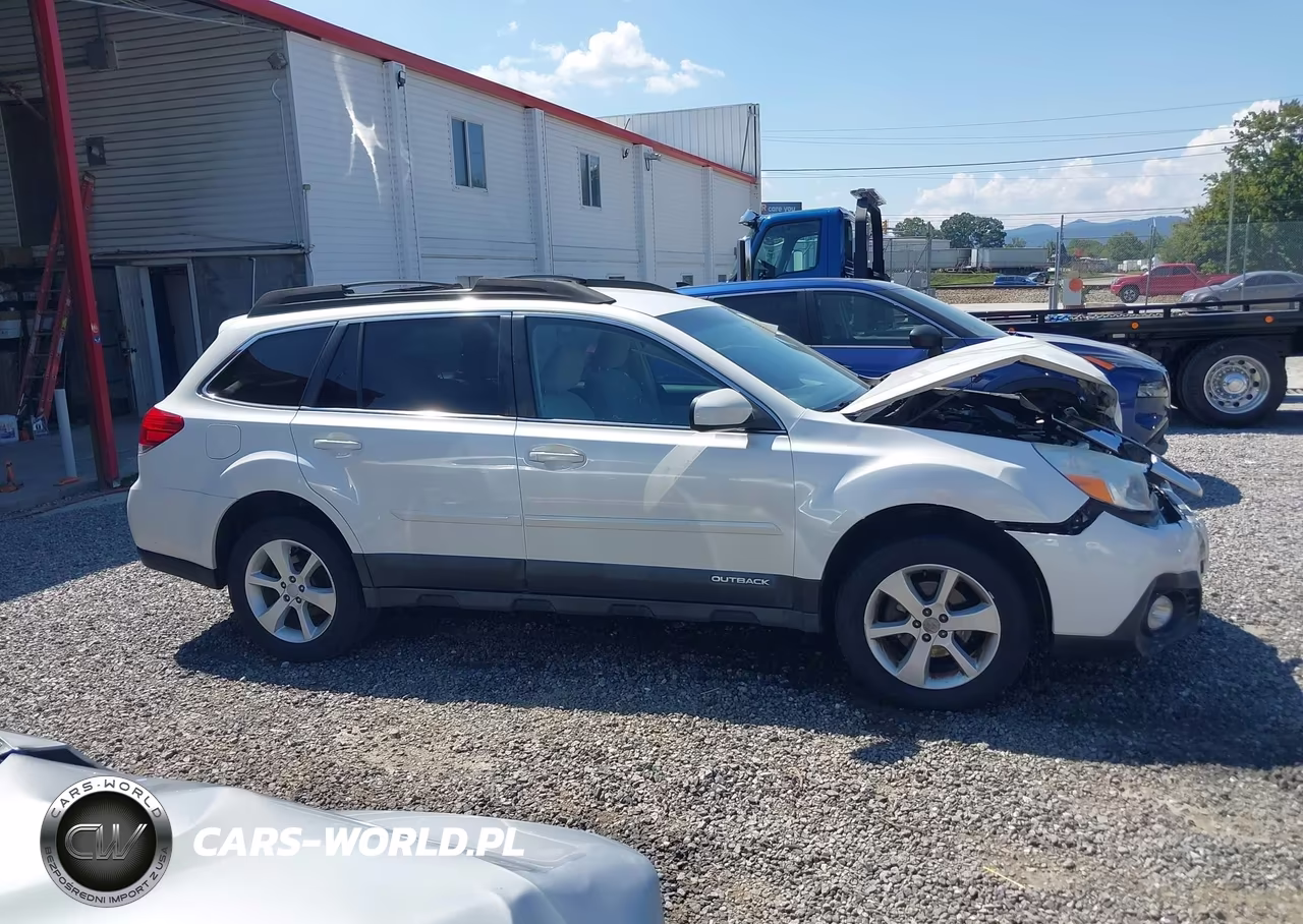 2013 Subaru Outback 2.5I Premium VIN:4S4BRBCCXD3244612 - 13