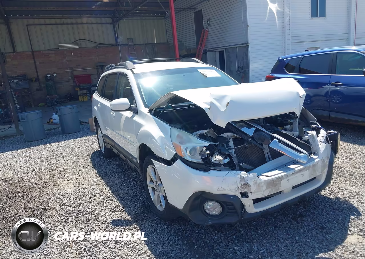 2013 Subaru Outback 2.5I Premium VIN:4S4BRBCCXD3244612 - 18