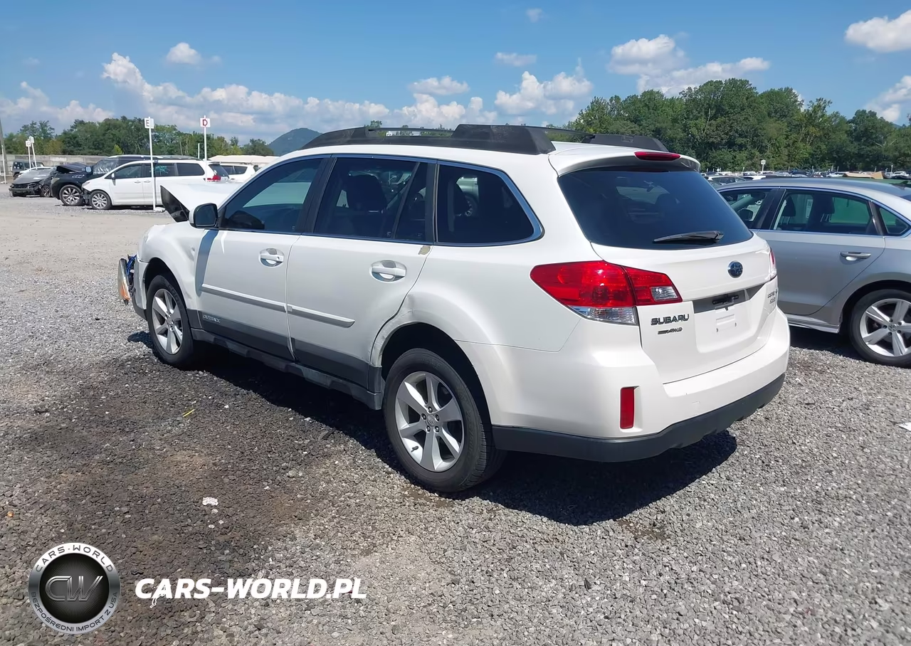 2013 Subaru Outback 2.5I Premium VIN:4S4BRBCCXD3244612 - 3