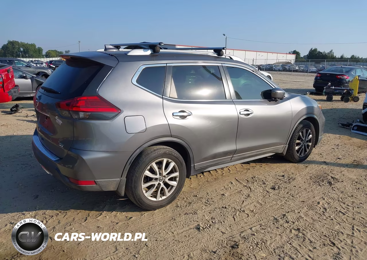 2017 Nissan Rogue Sv VIN:5N1AT2MTXHC764813 - 4
