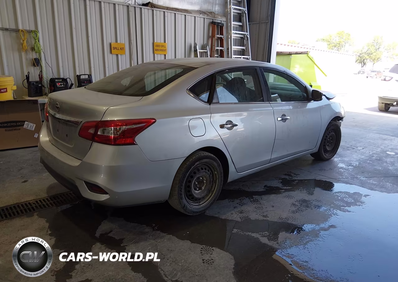 2017 Nissan Sentra S VIN:3N1AB7AP5HY376149 - 4