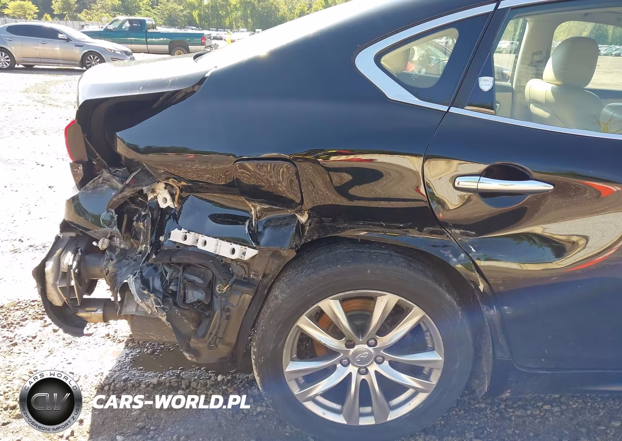 2015 Infiniti Q70 3.7X VIN:JN1BY1ARXFM561587 - 19