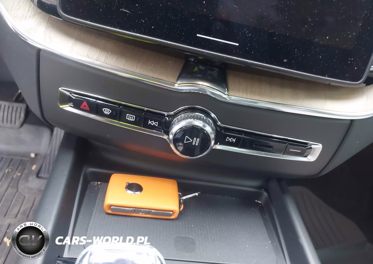 2026 Volvo Xc60 B5 Plus VIN:YV4M12RC1T1394014 - 11