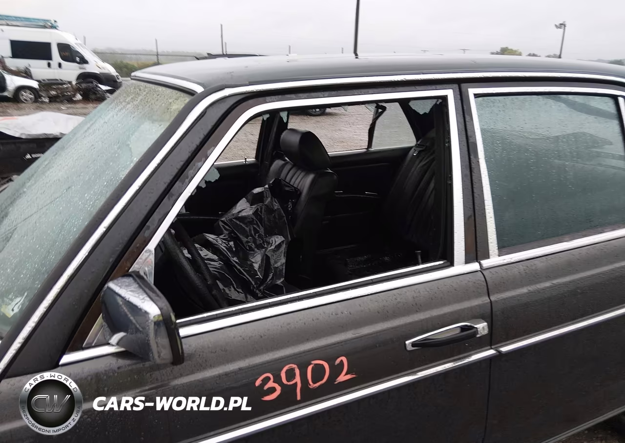 1985 Mercedes-Benz 300 Dt VIN:WDBAB33C1FA211151 - 14