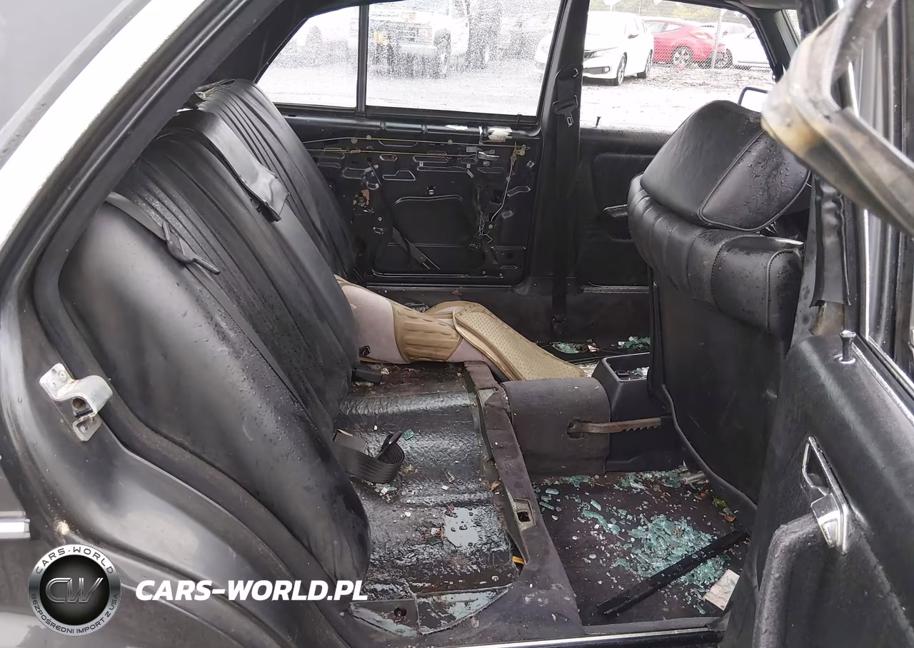 1985 Mercedes-Benz 300 Dt VIN:WDBAB33C1FA211151 - 8