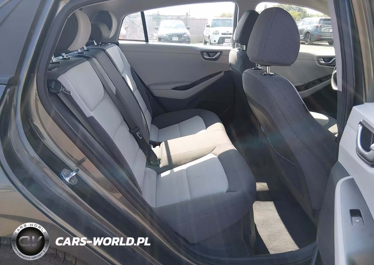 2020 Hyundai Ioniq Hybrid Blue VIN:KMHC65LC5LU221682 - 8