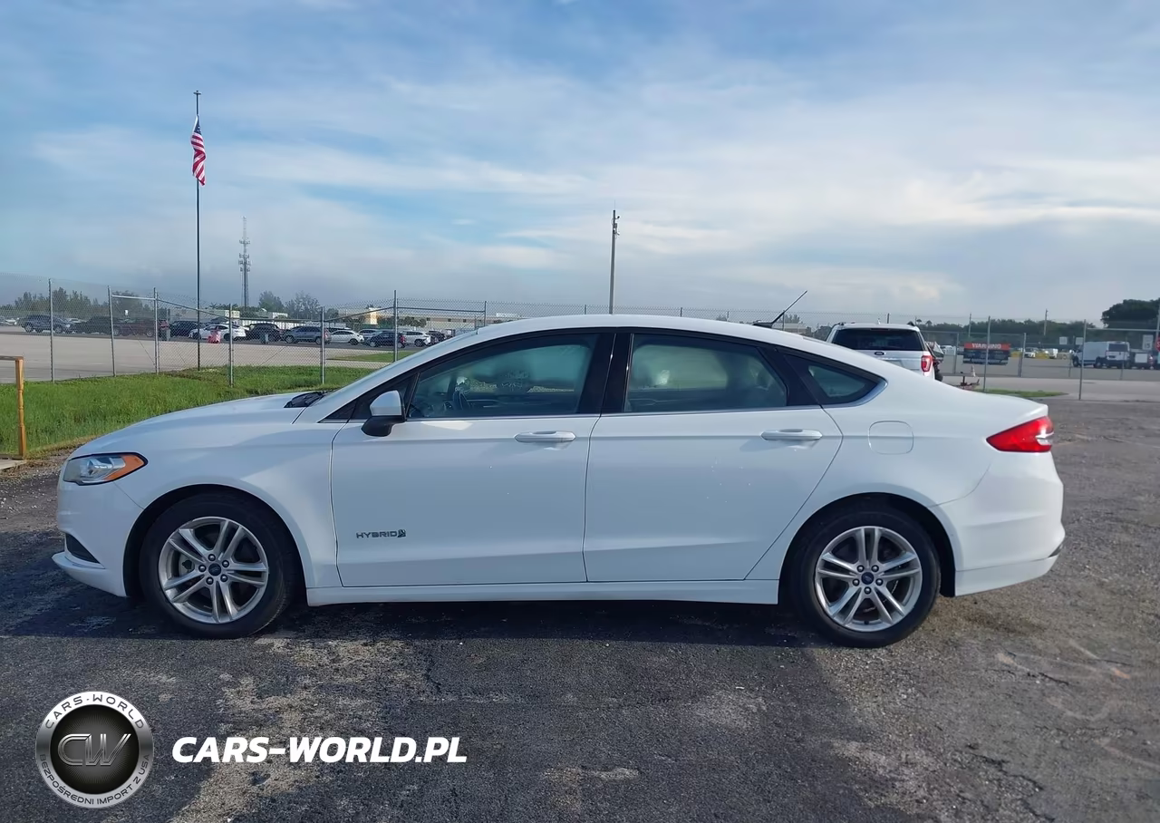2018 Ford Fusion Hybrid S VIN:3FA6P0UU8JR271561 - 14