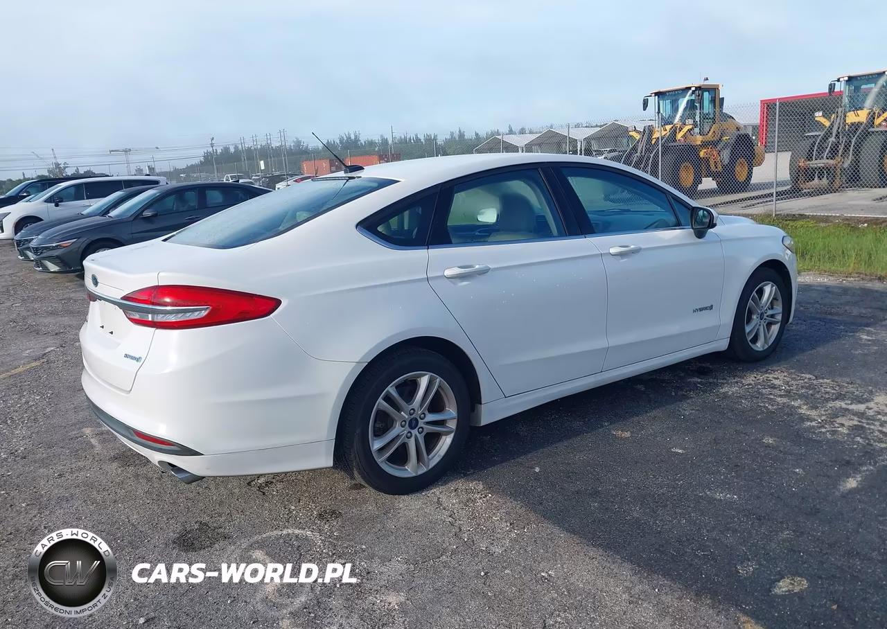 2018 Ford Fusion Hybrid S VIN:3FA6P0UU8JR271561 - 4