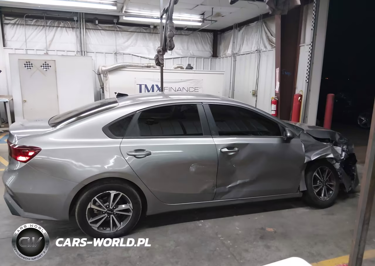 2023 Kia Forte Lxs VIN:3KPF24AD6PE621919 - 13