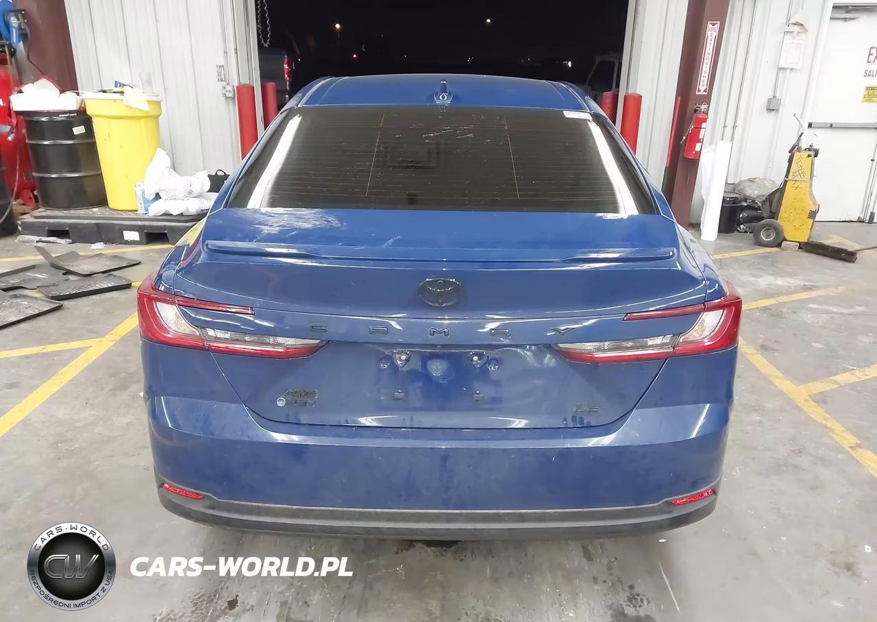 2026 Toyota Camry Le VIN:4T1DBADKXTU045811 - 16