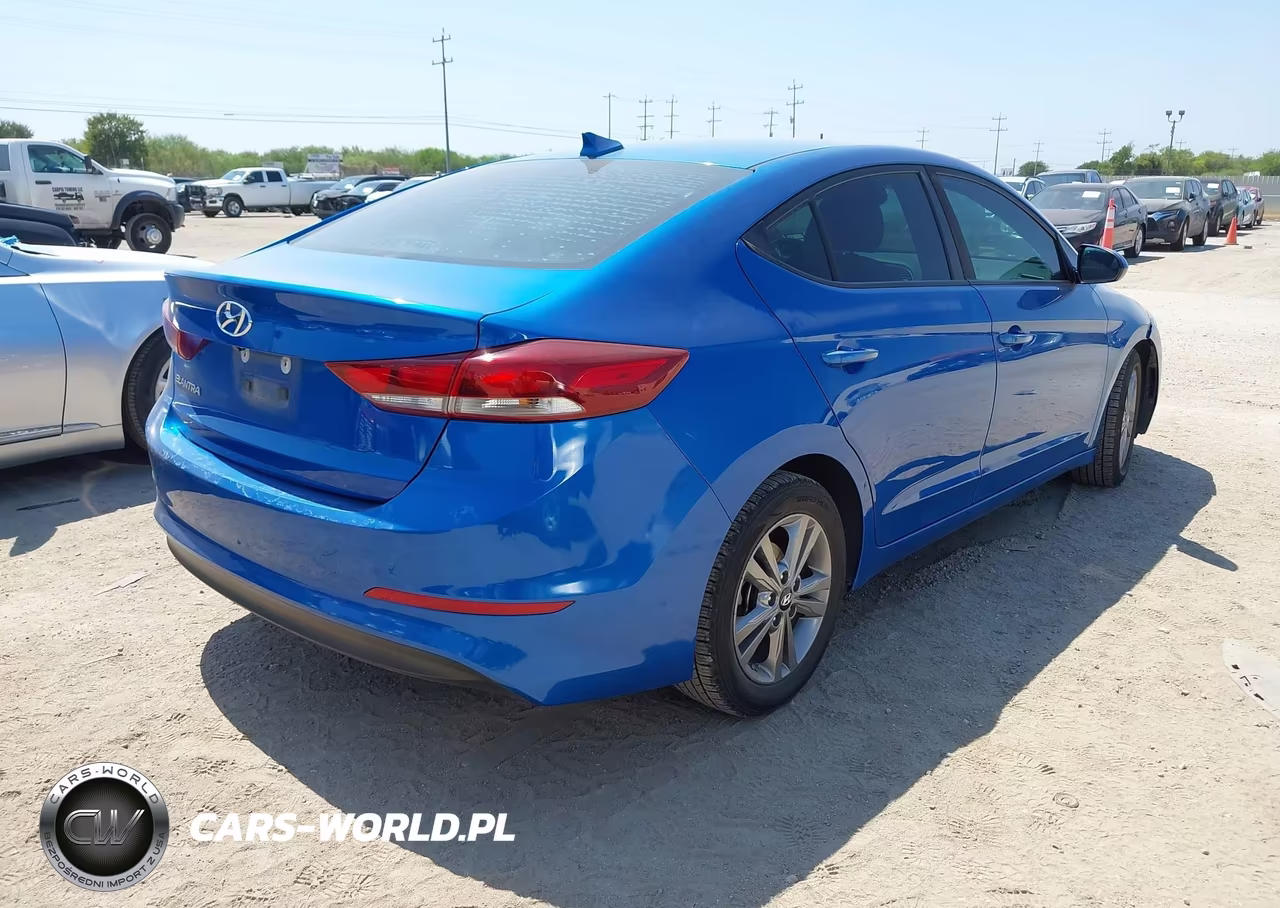 2018 Hyundai Elantra Value Edition VIN:KMHD84LF5JU609124 - 4