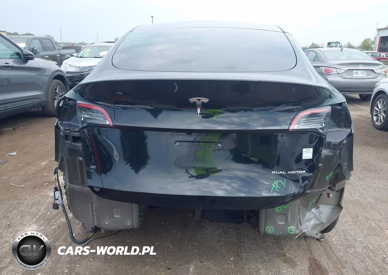 2023 Tesla Model Y Awd-Long Range Dual Motor All-Wheel Drive VIN:7SAYGDEE4PA109812 - 15