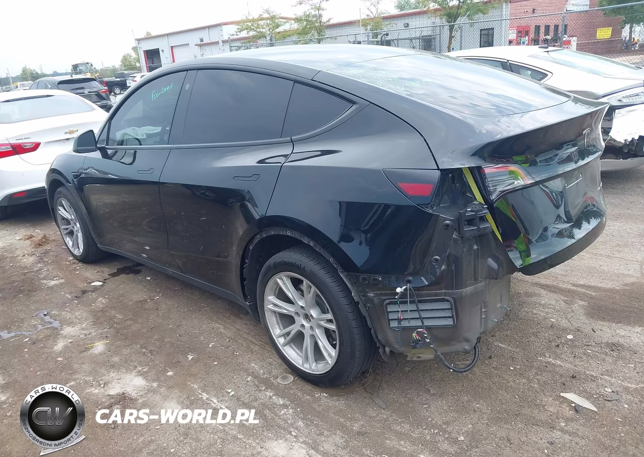 2023 Tesla Model Y Awd-Long Range Dual Motor All-Wheel Drive VIN:7SAYGDEE4PA109812 - 3