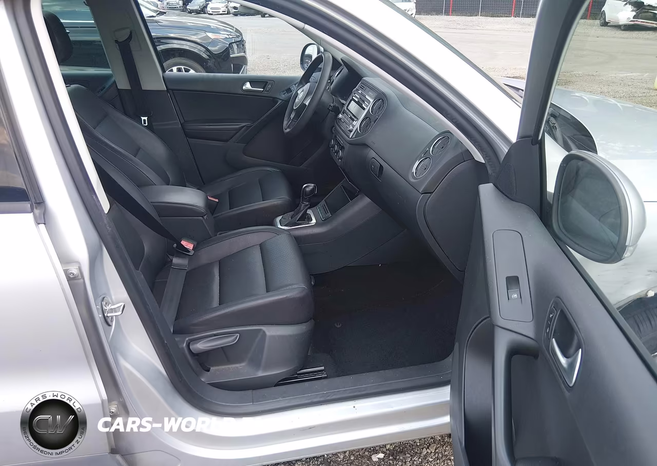 2012 Volkswagen Tiguan Le VIN:WVGAV7AX0CW560057 - 5